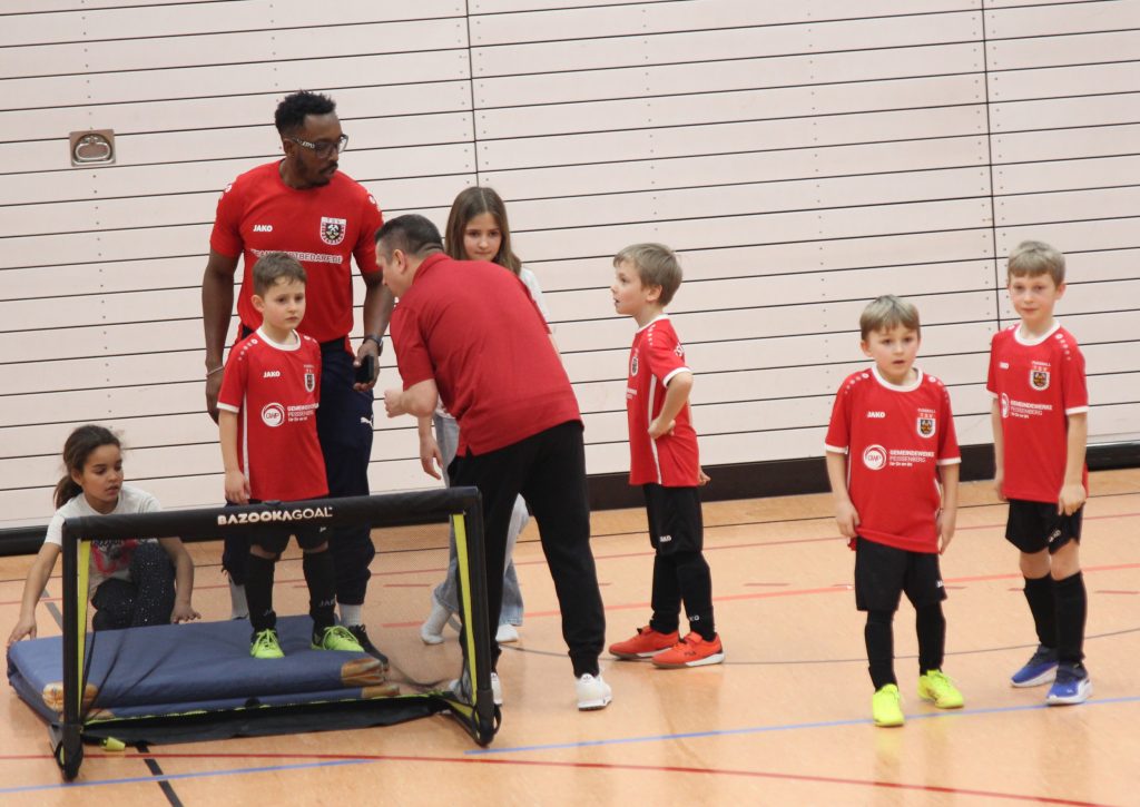 Fußball Turnier der Jahrgänge 2019 und 2020. Hier eine Mannschaft des TSV Peißenberg.