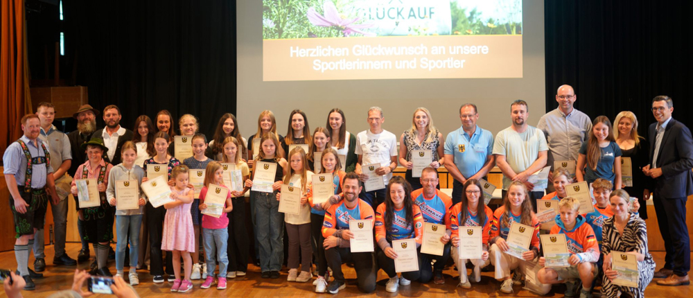 Ehrung der Sportler durch die Marktgemeinde